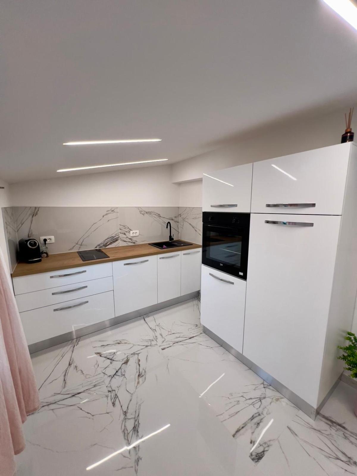 App Krofek Apartment Zgornje Skofije